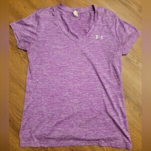 Womens purple Under Armour Vneck Short Sleeve Tee Size small